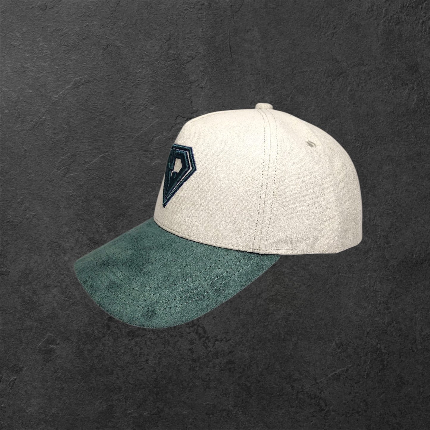 RJ Hats - Snapback Legacy Blanca con Visera Verde y Interior Rojo